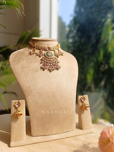 Amarisa Temple Choker Necklace Set