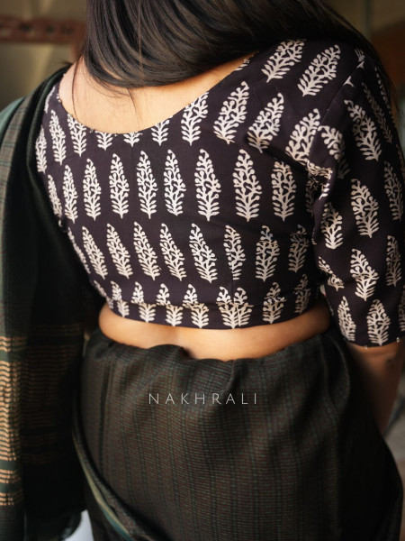 Chhapayi Black Cotton Printed Blouse with Traditional Motifs