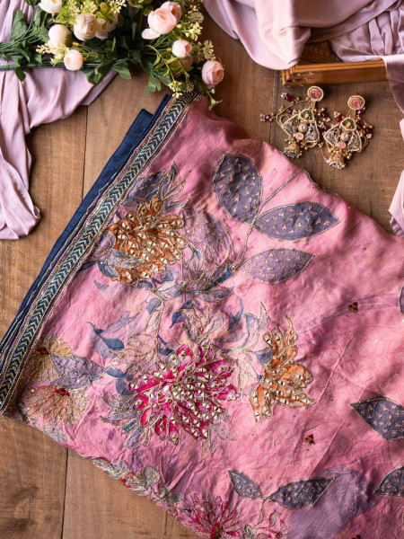 Iris Lilac Saree with Mirror & Embroidery Blouse