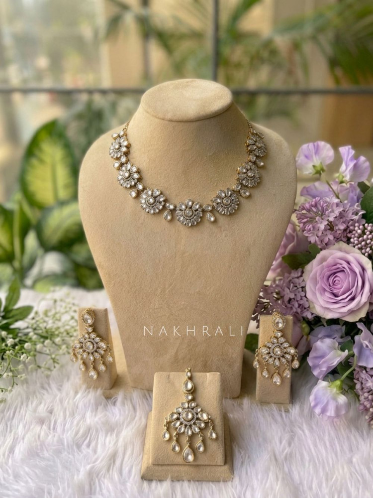 Image of Suvrini PinK  White &amp; Gold Necklace Set