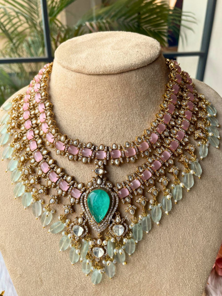Rivara Sea Green Necklace Set