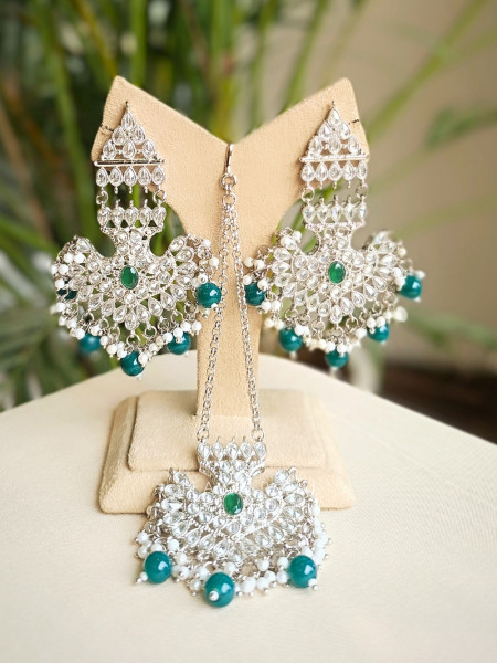 Aurevian Green Kundan Earring & Tikka Set