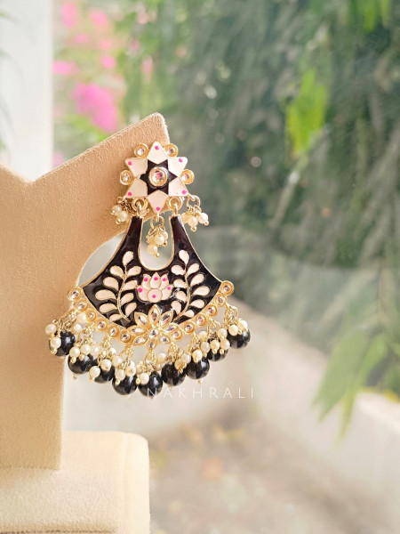 Zynara Black Enamel Earring & Tikka Set