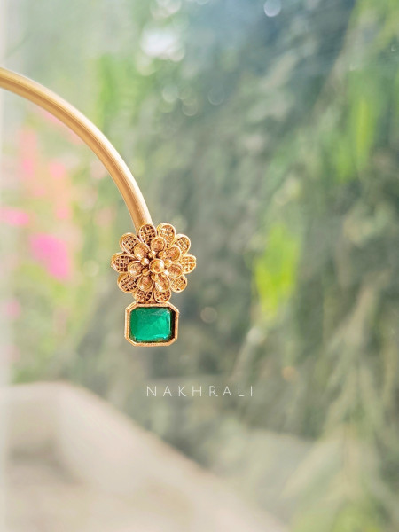 Nayara Green Stud Earrings