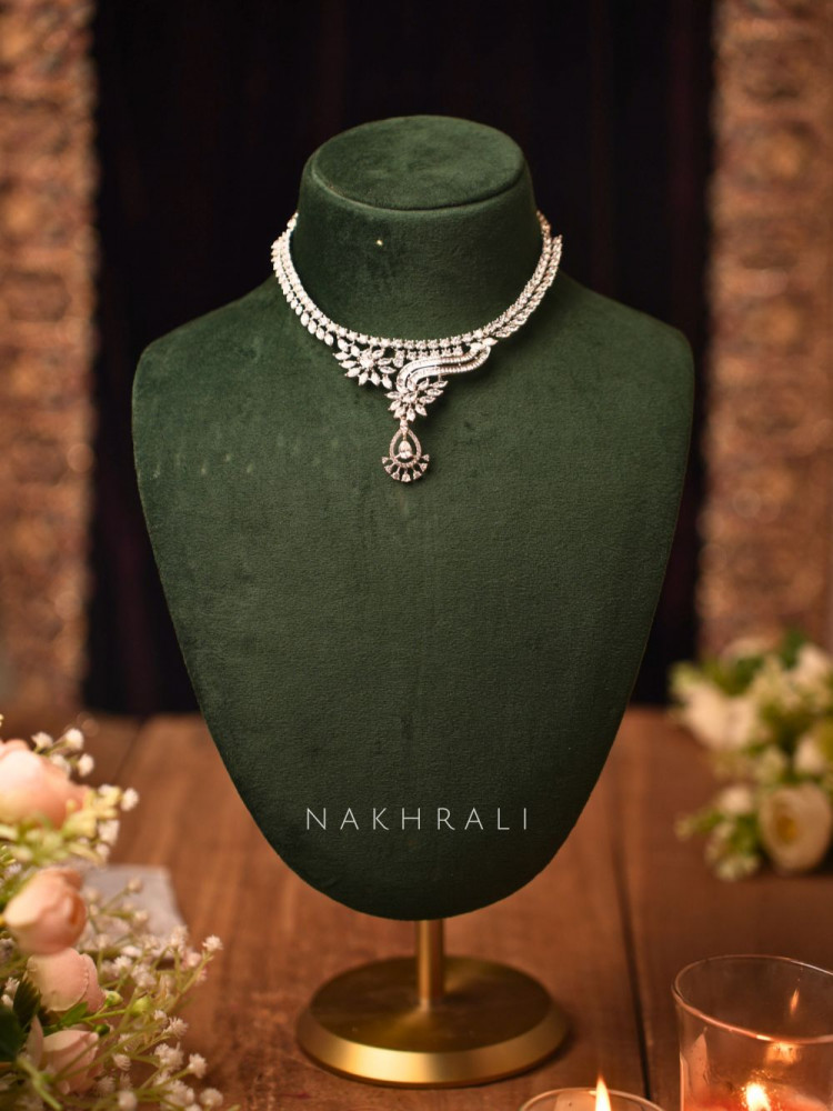 Image of Lirien Silver Finish Necklace Set