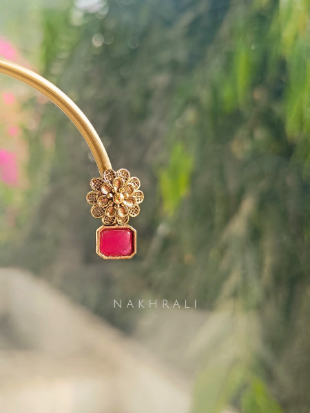 Rivana Magenta Stud Earrings