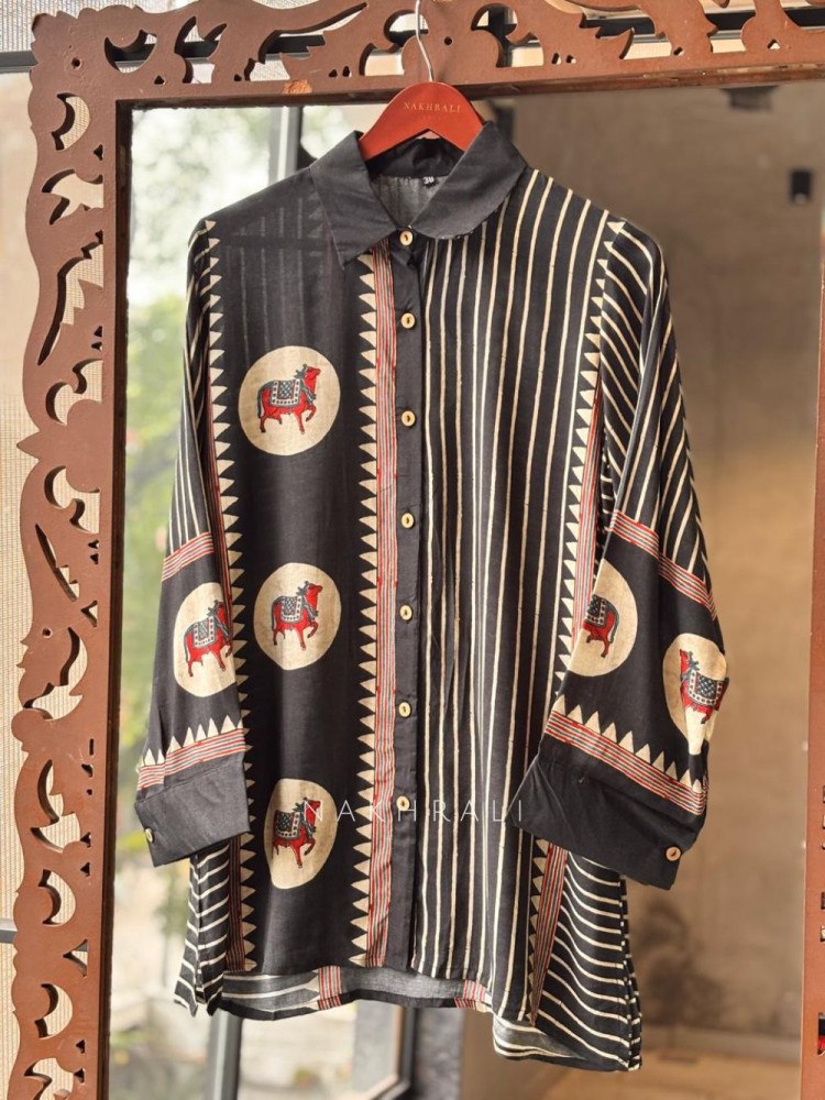 Image of Gatha Black Printed Shirt in Soft Fabric