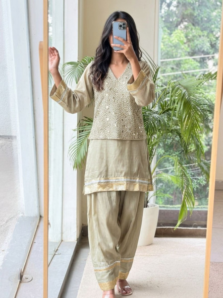 Kairavi Pista Green Crushed Tissue Silk Dhoti Suit Set
