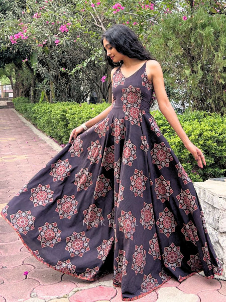 Black Spaghetti Long Cotton Maxi Dress