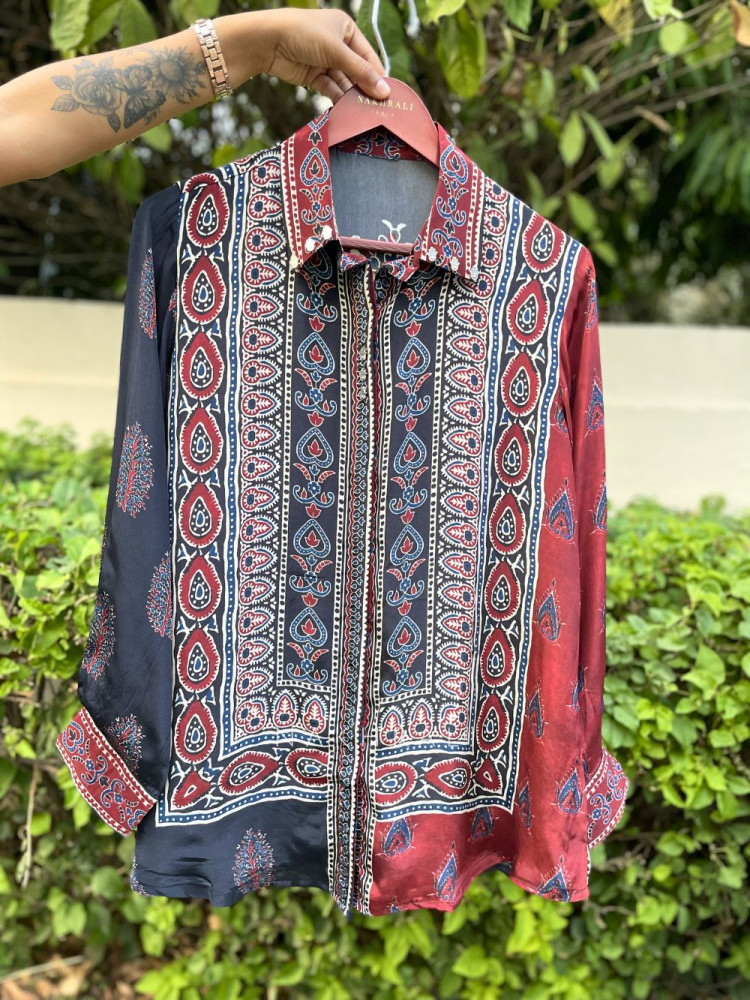 Image of Summer Black Printed Shirt in Soft Fabric