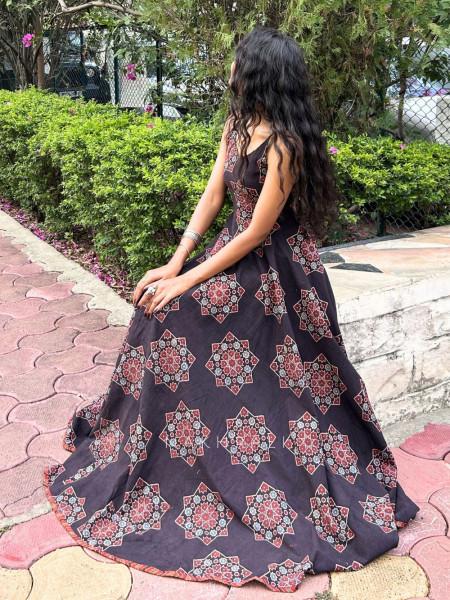 Black Spaghetti Long Cotton Maxi Dress