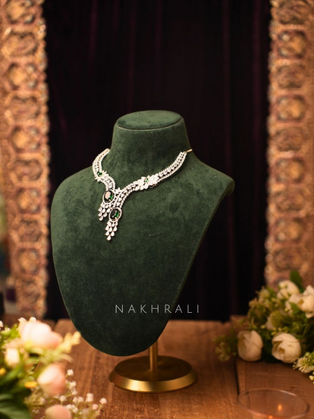 Emerald Green Diamond Necklace Set