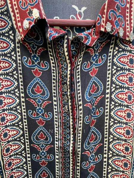 Summer Black Printed Shirt in Soft Fabric