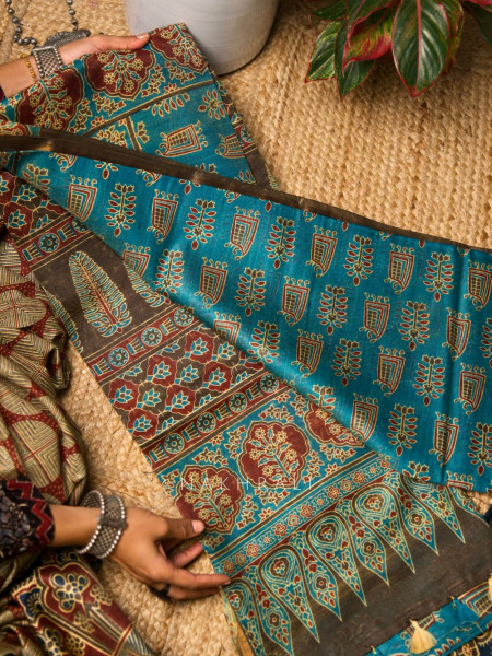 Ishq Pech Teal Blue Cotton Silk Printed Saree