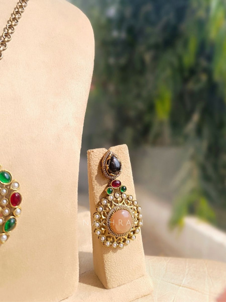 Anaire Long Heritage Necklace Set