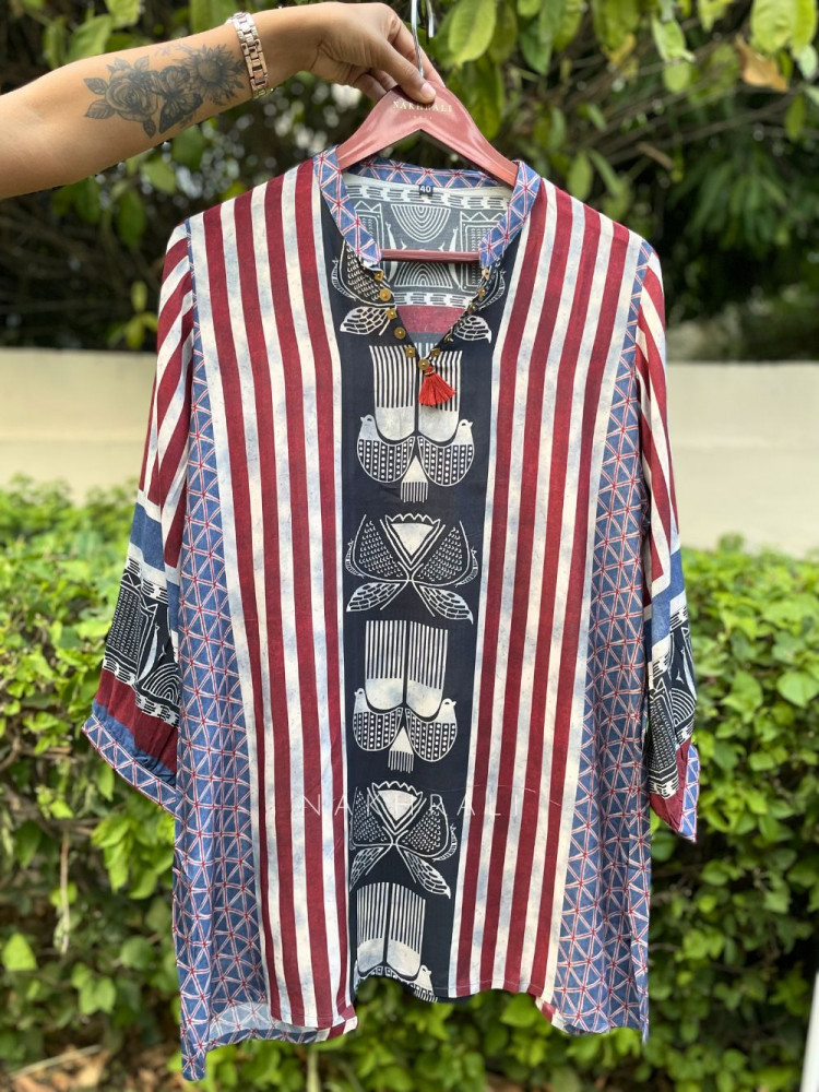 Image of Shobhna Black Printed Shirt in Soft Fabric