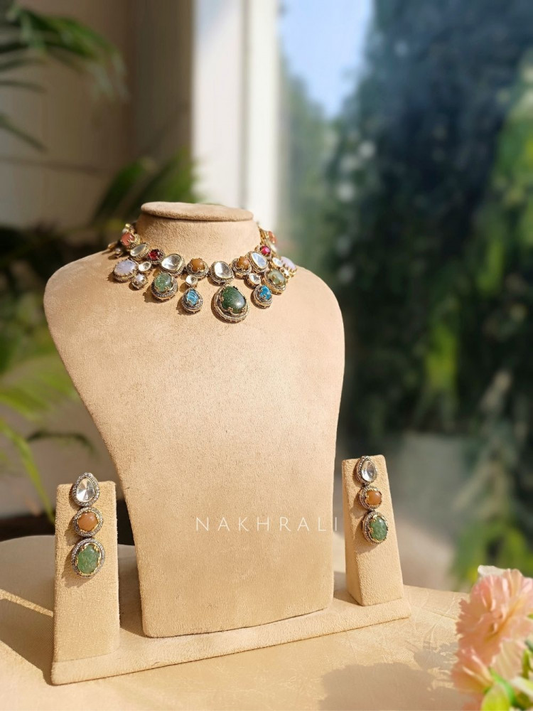 Image of Soraya Multicolor Regal Necklace Set