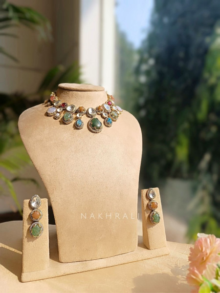 Soraya Multicolor Regal Necklace Set