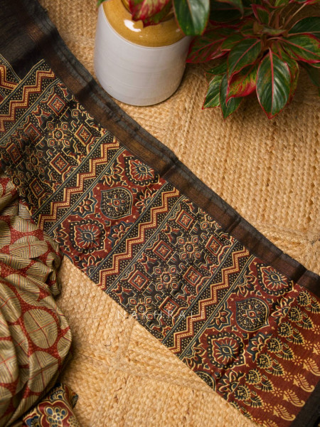 Ishq Pech Maroon Cotton Silk Printed Saree