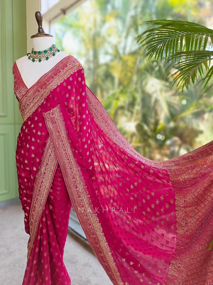 Image of Ratnavali Magenta Georgette Silk Saree with Woven Border