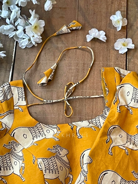 Nandi Yellow Cotton Printed Blouse