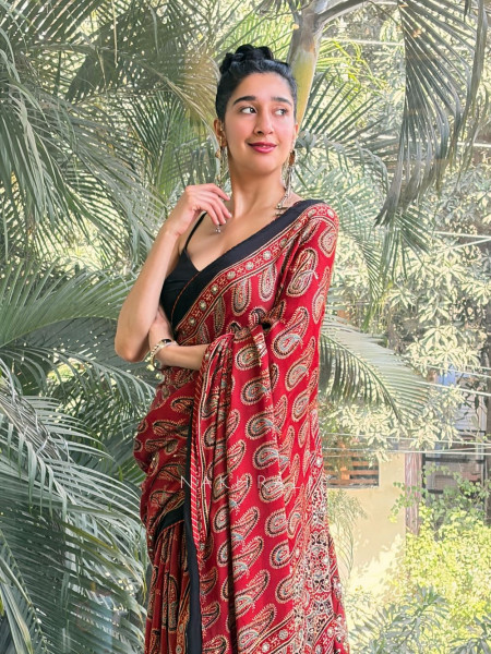 Rasika Red Modal Saree with Sequin Zari Pallu