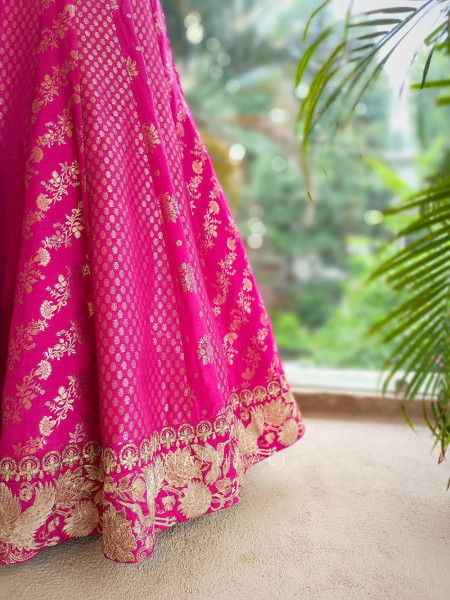 Vyoma Magenta Lehenga with Intricate Zari & Kundan Work