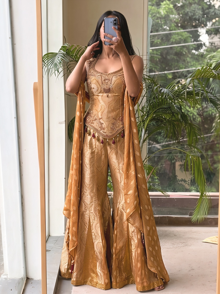 Image of Kundan Ore Peach Sharara Set