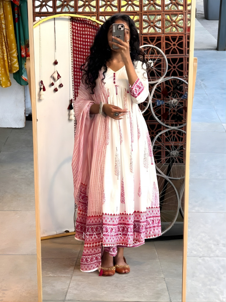 Image of Ivory White-Off Cotton Kurta Pant Set with Printed Detailing