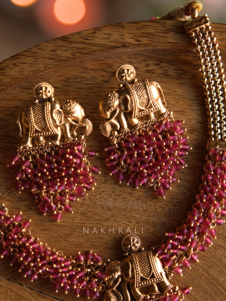 Gajmangal Traditional Magenta Necklace with Earrings