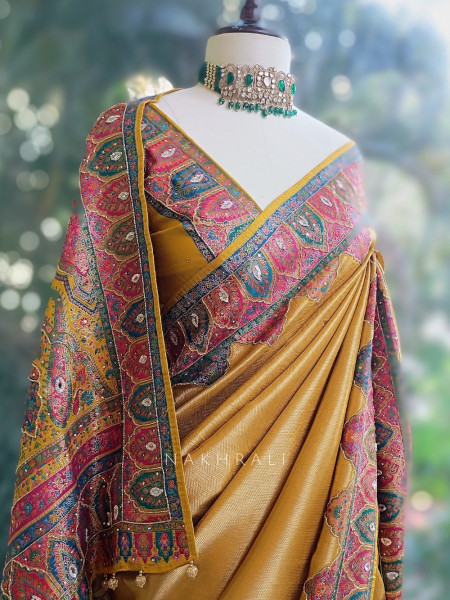 Zariyah Magenta Bandhani Saree with Zari Weave
