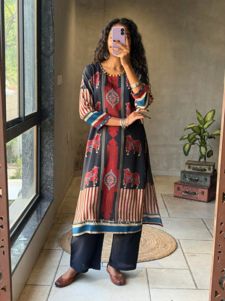 Zenvira Black Kurta Pant Set with Coin Work