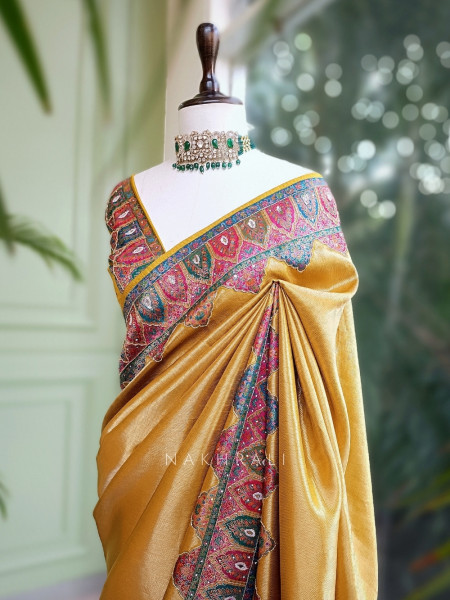 Zariyah Magenta Bandhani Saree with Zari Weave