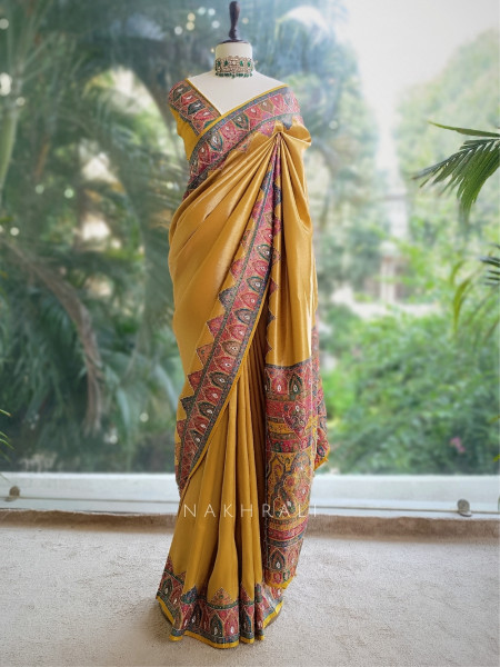Zariyah Magenta Bandhani Saree with Zari Weave