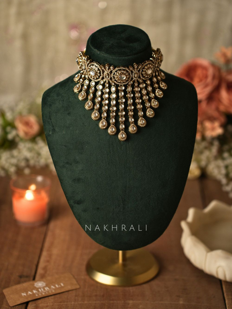 Image of Meheraan White Bridal Kundan Necklace Set