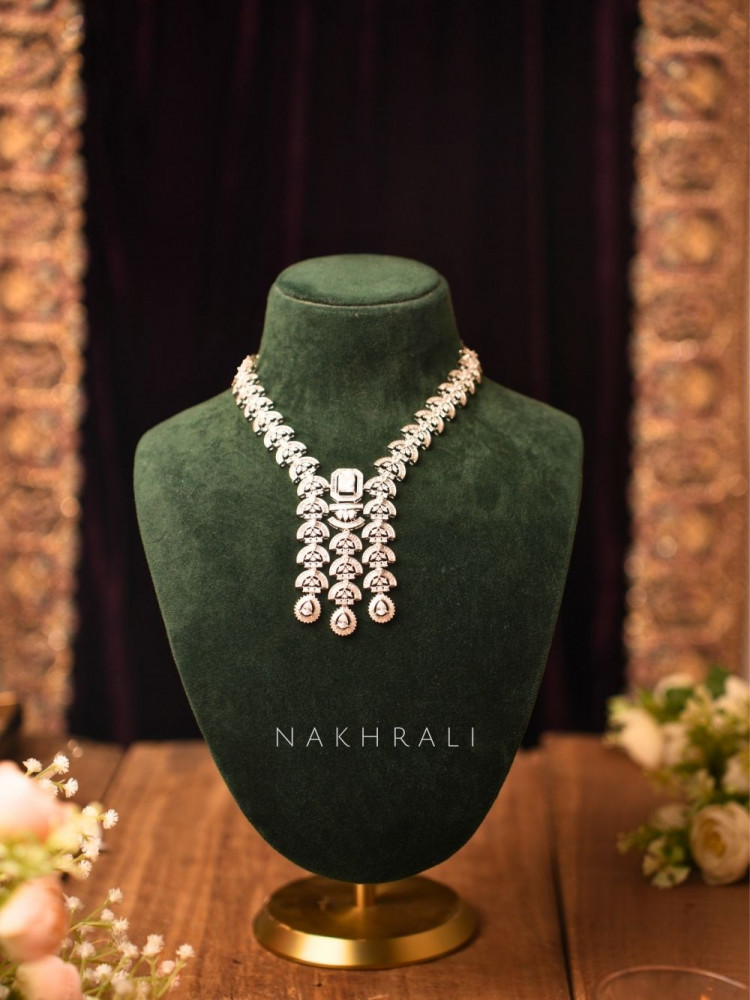 Image of Elara Silver Drop Necklace Set