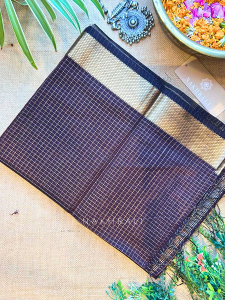 Vasundhara Brown Coffee Maheshwari Zari Check Saree with Running Blouse Piece