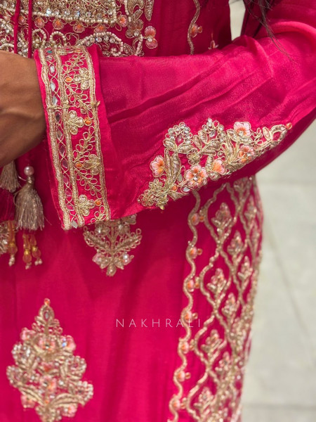Avannya Magenta Embroidered Suit Set with Potli