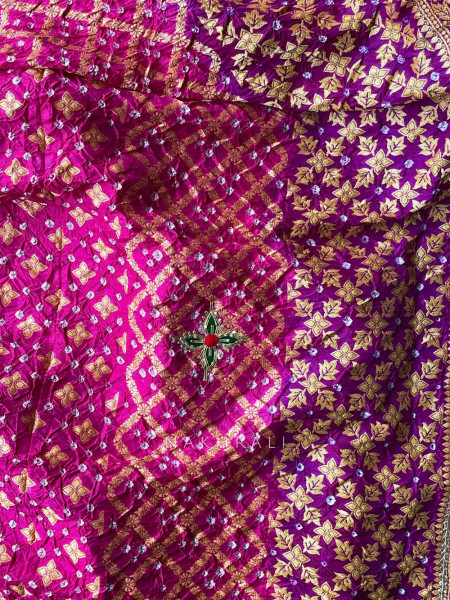 Marlowe Wine Bandhej Saree with Embroidered Border and Running Blouse Piece