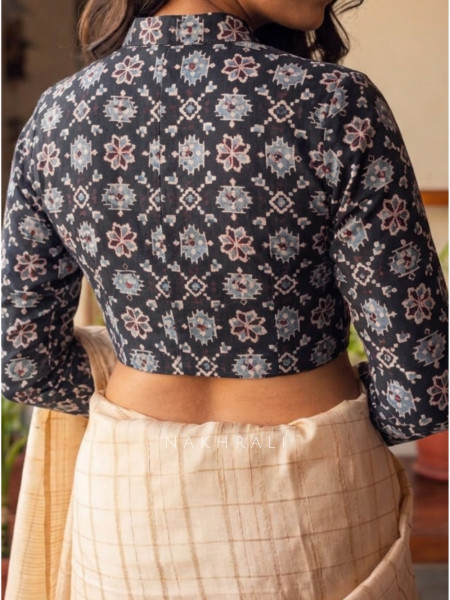 Sutrangan Black Printed Blouse Full Sleeves and Mandarin Collar