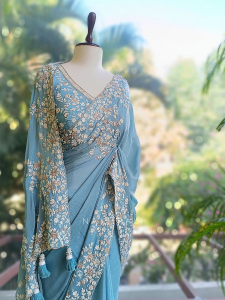 Velmira Sea Green Embroidered Saree with Heavy Thread Work and Readymade Blouse