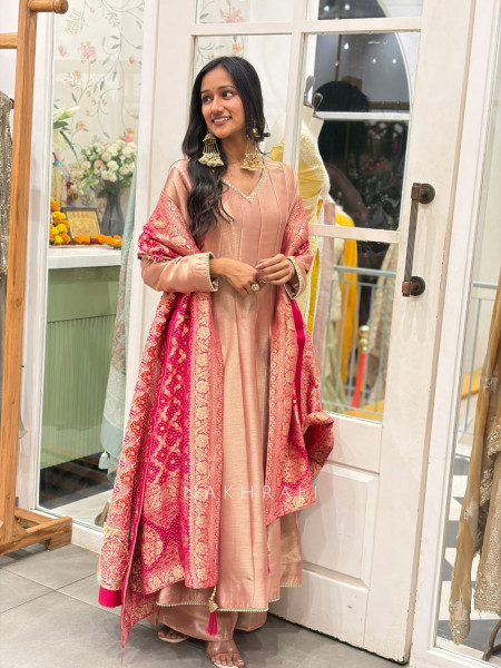 Rajvanshi Pink Woven Anarkali Set