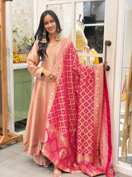 Rajvanshi Pink Woven Anarkali Set