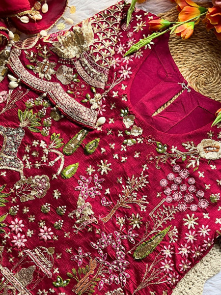 Mehrya Magenta Embroidered Kurta Pant Set