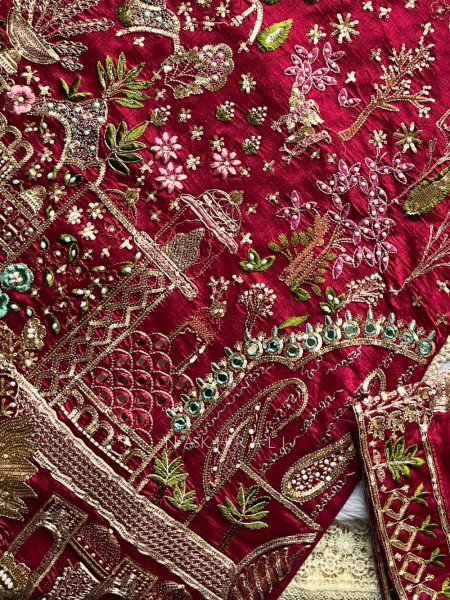 Mehrya Magenta Embroidered Kurta Pant Set