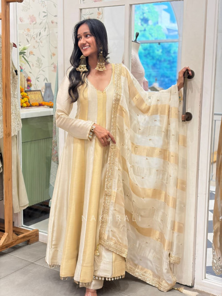 Rajvanshi cream Woven Anarkali Set