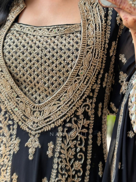 Zyara Black Suit Set with Cut Dana and Zari Work