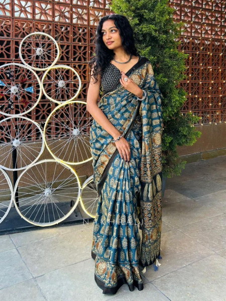 Ishq Pech Blue Cotton Silk Printed Saree