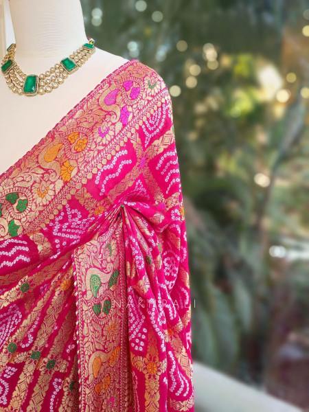 Sanvi Magenta Bandhani Saree