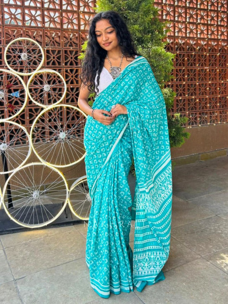 Saanjh Sea Green Cotton Printed Saree